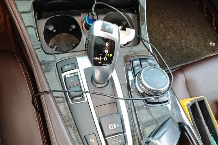 Used BMW 5 Series 2014 525Li Luxury Design Package Gear Lever
