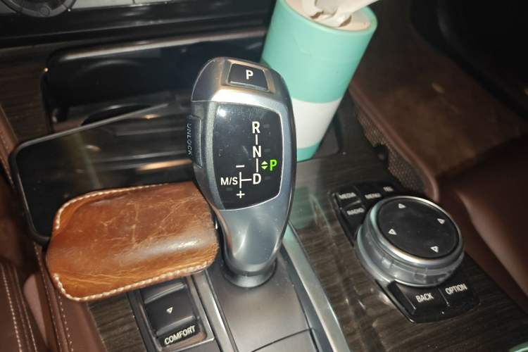 Used BMW 5 Series 2014 525Li Luxury Design Package Gear Lever