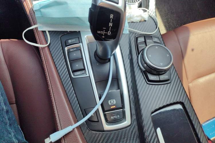 Used BMW 5 Series 2014 520Li Elegant Model Gear Lever