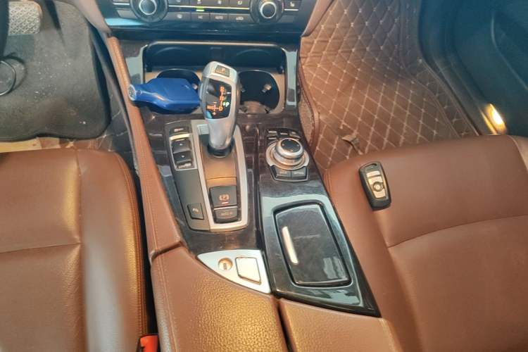 Used BMW 5 Series 2014 525Li Leading Model Gear Lever