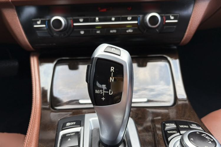 Used BMW 5 Series 2014 525Li Leading Model Gear Lever