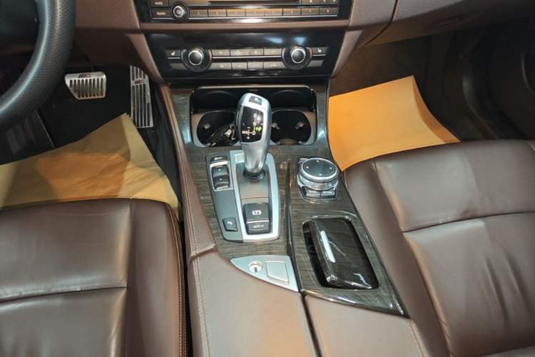 Used BMW 5 Series 2014 525Li Luxury Design Package Gear Lever