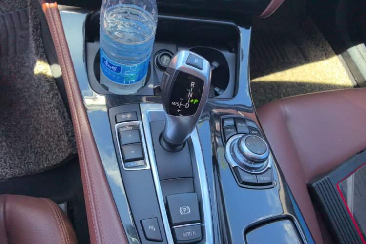 Used BMW 5 Series 2014 525Li Leading Model Gear Lever