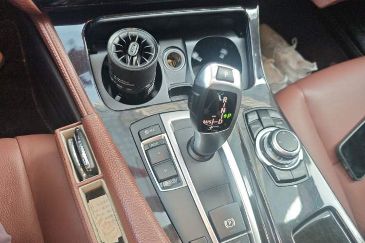 Used BMW 5 Series 2014 525Li Leading Model Gear Lever