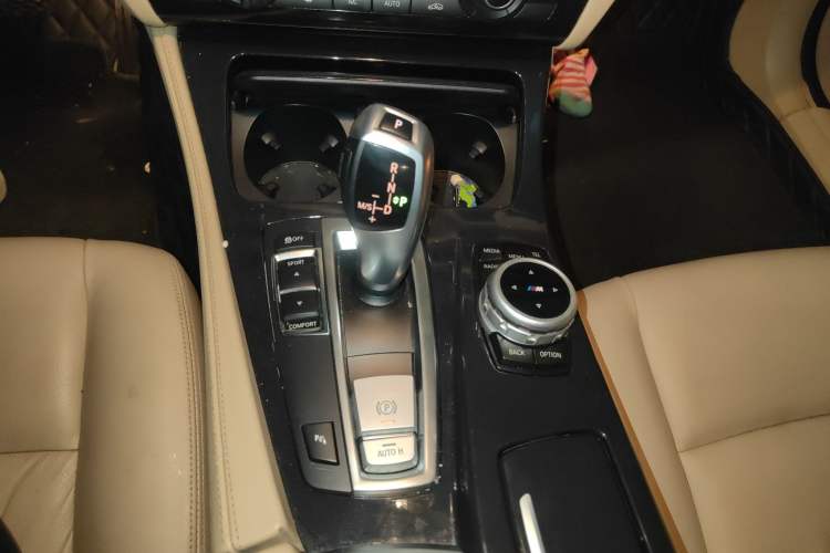 Used BMW 5 Series 2014 520Li Elegant Model Gear Lever