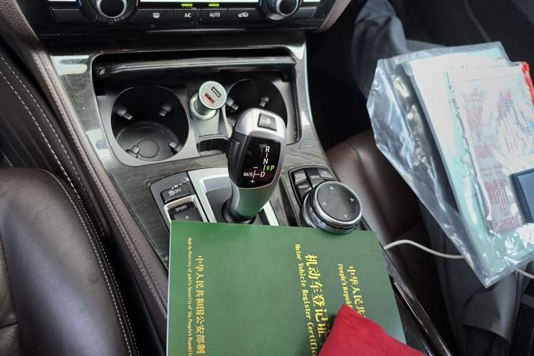 Used BMW 5 Series 2014 525Li Luxury Design Package Gear Lever