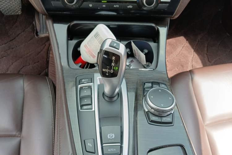 Used BMW 5 Series 2014 525Li Luxury Design Package Gear Lever