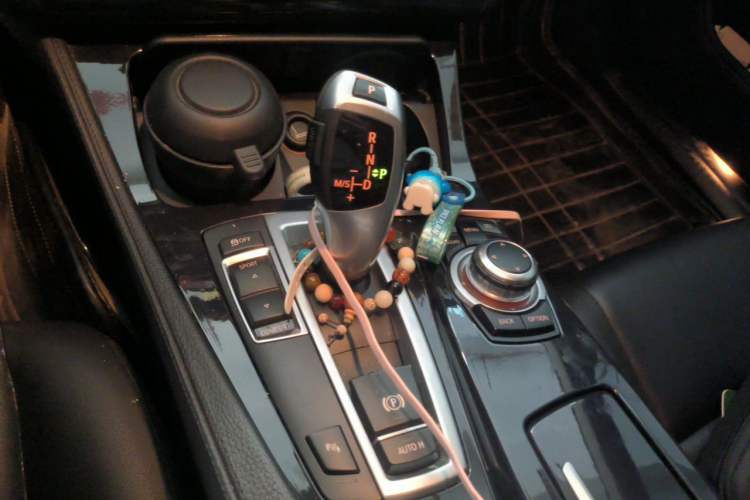 Used BMW 5 Series 2014 520Li Elegant Model Gear Lever