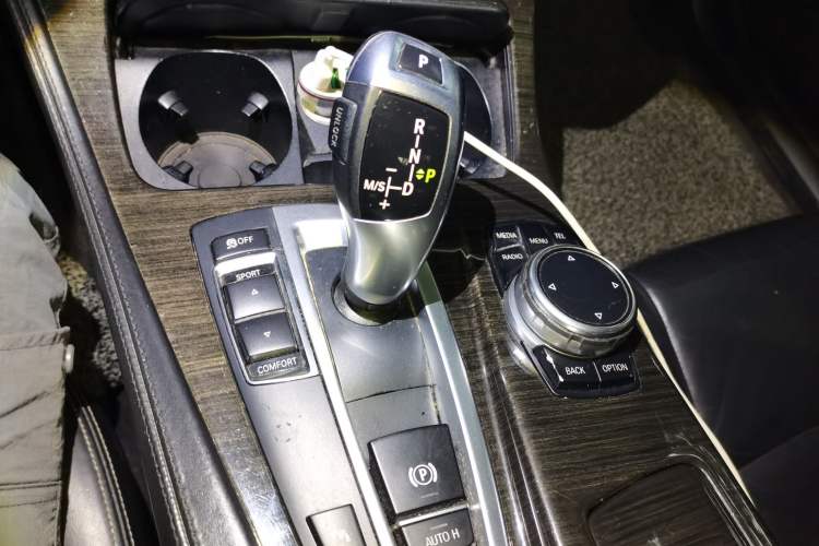 Used BMW 5 Series 2014 525Li Luxury Design Package Gear Lever