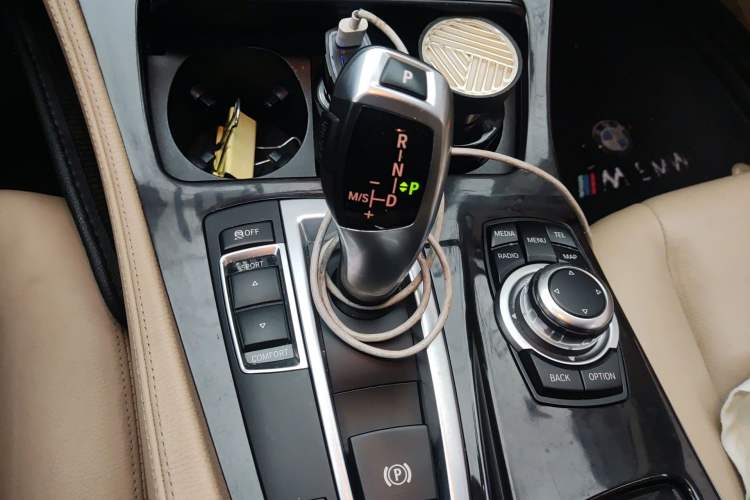 Used BMW 5 Series 2014 525Li Leading Model Gear Lever
