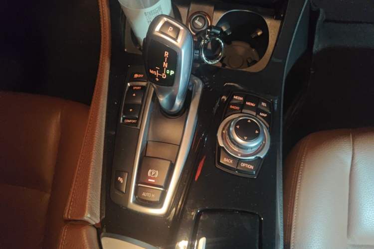 Used BMW 5 Series 2014 520Li Elegant Model Gear Lever