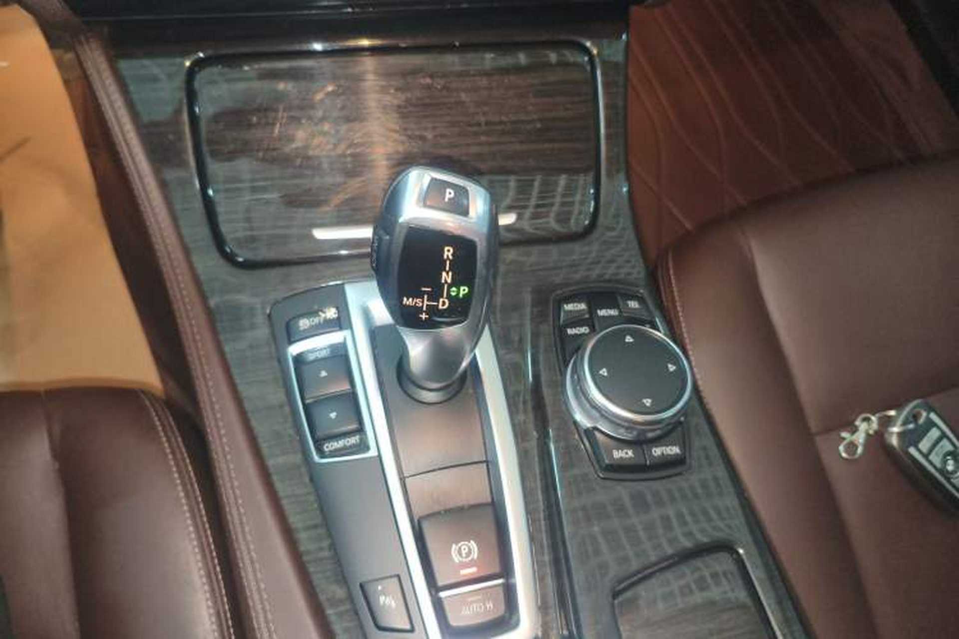 Used BMW 5 Series 2014 525Li Luxury Design Package Gear Lever