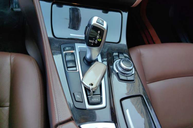 Used BMW 5 Series 2014 525Li Leading Model Gear Lever