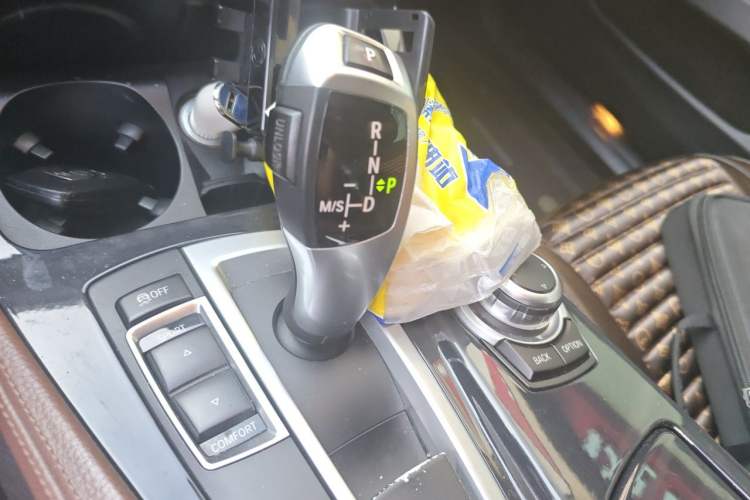 Used BMW 5 Series 2014 520Li Elegant Model Gear Lever