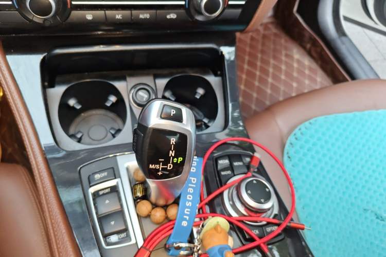 Used BMW 5 Series 2014 520Li Elegant Model Gear Lever