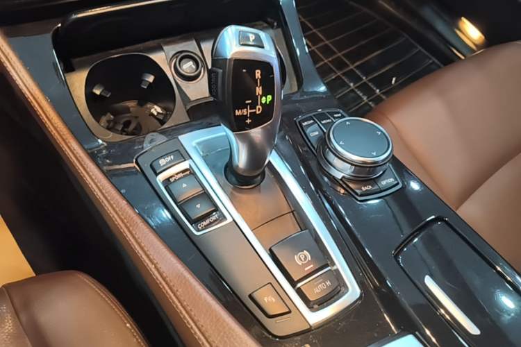 Used BMW 5 Series 2014 520Li Elegant Model Gear Lever