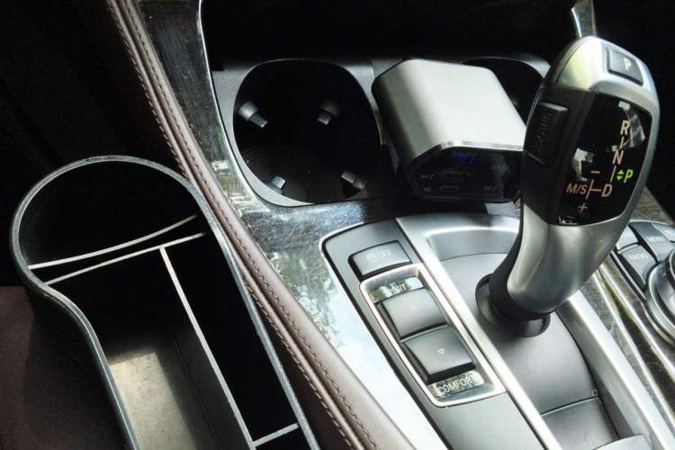Used BMW 5 Series 2014 525Li Luxury Design Package Gear Lever