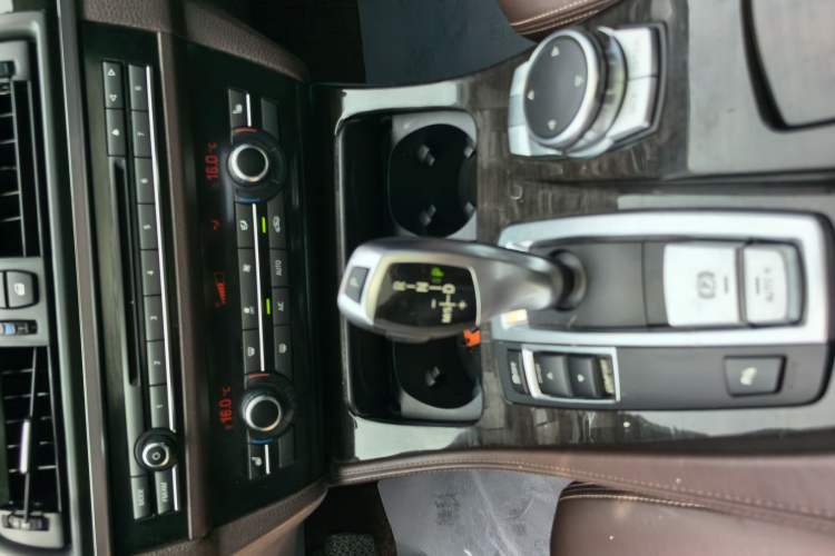 Used BMW 5 Series 2014 525Li Luxury Design Package Gear Lever