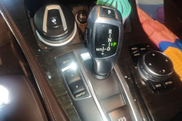 Used BMW 5 Series 2014 525Li Luxury Design Package Gear Lever