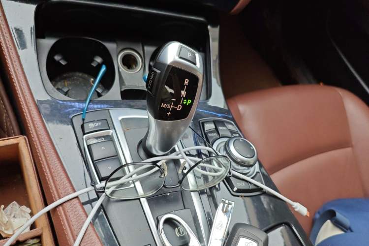 Used BMW 5 Series 2014 520Li Elegant Model Gear Lever