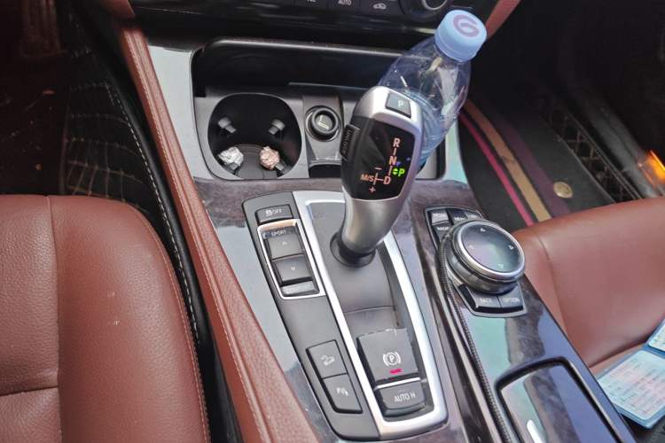 Used BMW 5 Series 2014 528Li Leading Model Gear Lever