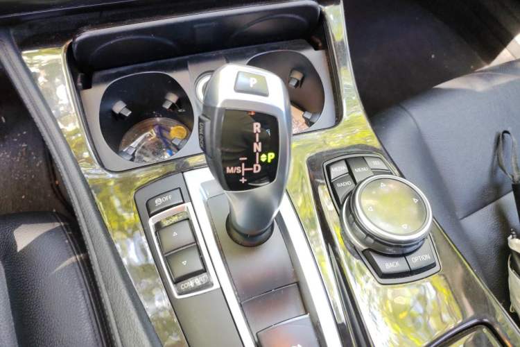 Used BMW 5 Series 2014 530Li Leading Model Gear Lever