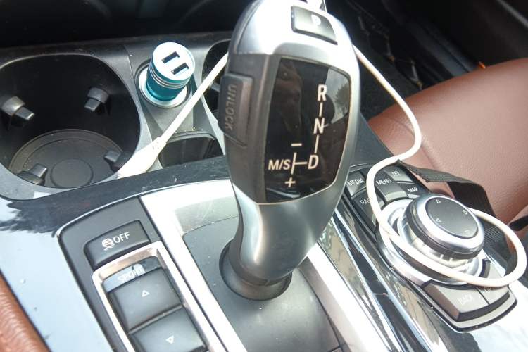 Used BMW 5 Series 2014 520Li Elegant Model Gear Lever