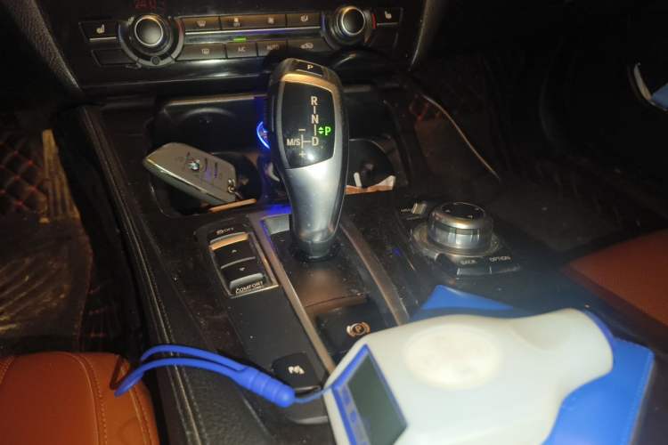 Used BMW 5 Series 2014 530Li Leading Model Gear Lever