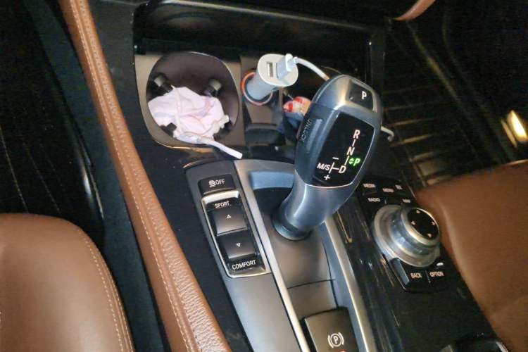 Used BMW 5 Series 2014 520Li Elegant Model Gear Lever
