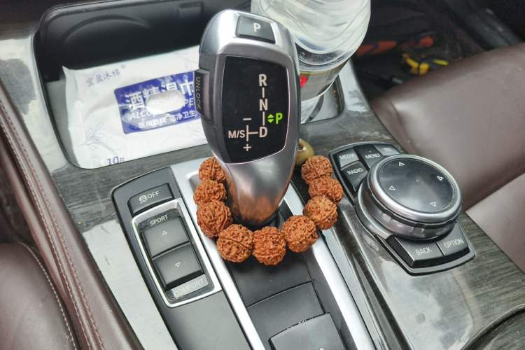 Used BMW 5 Series 2014 525Li Luxury Design Package Gear Lever
