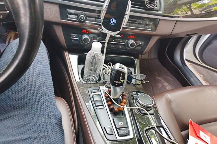 Used BMW 5 Series 2014 525Li Luxury Design Package Gear Lever