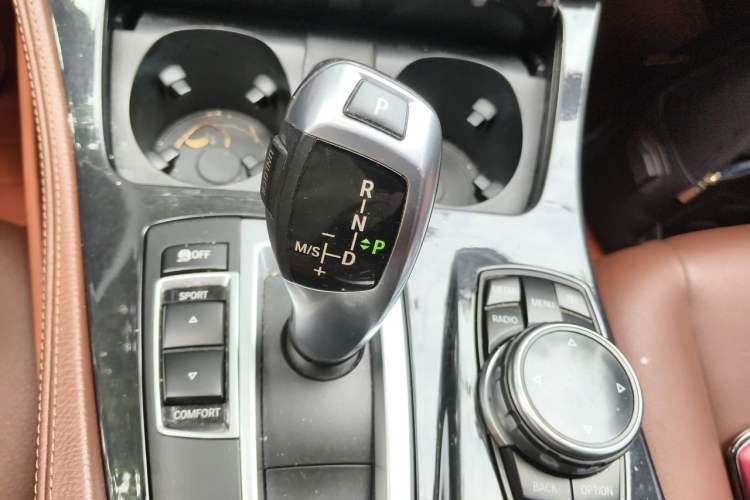 Used BMW 5 Series 2014 520Li Elegant Model Gear Lever
