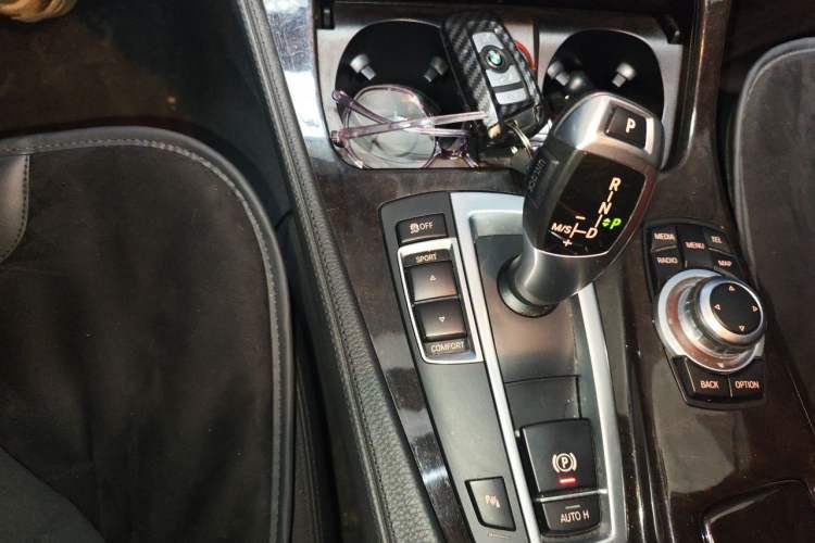 Used BMW 5 Series 2014 525Li Leading Model Gear Lever