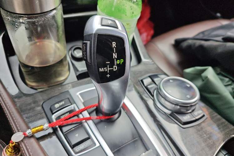 Used BMW 5 Series 2014 525Li Luxury Design Package Gear Lever