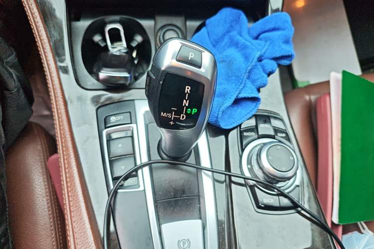 Used BMW 5 Series 2014 525Li Leading Model Gear Lever