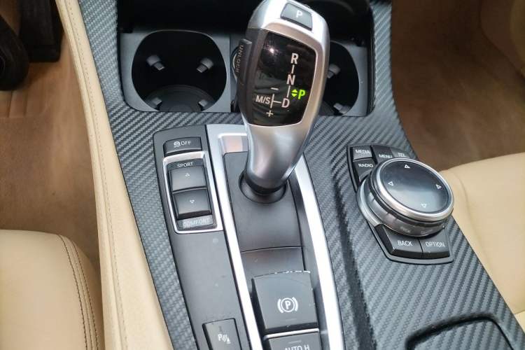 Used BMW 5 Series 2014 525Li Luxury Design Package Gear Lever