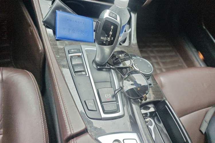Used BMW 5 Series 2014 525Li Luxury Design Package Gear Lever