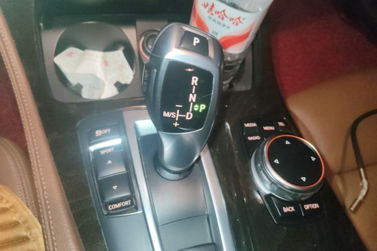 Used BMW 5 Series 2014 535Li Leading Model Gear Lever