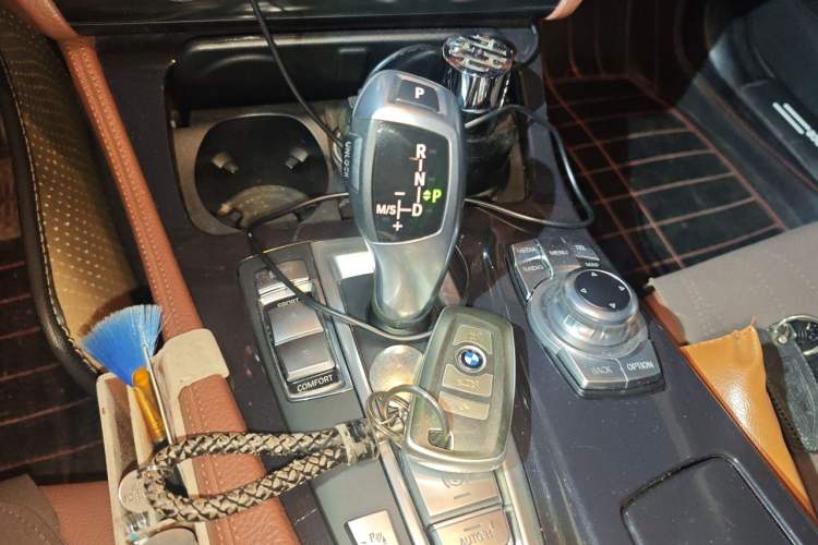 Used BMW 5 Series 2014 520Li Elegant Model Gear Lever
