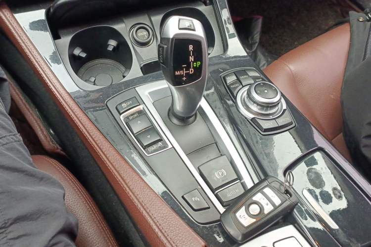 Used BMW 5 Series 2014 520Li Elegant Model Gear Lever
