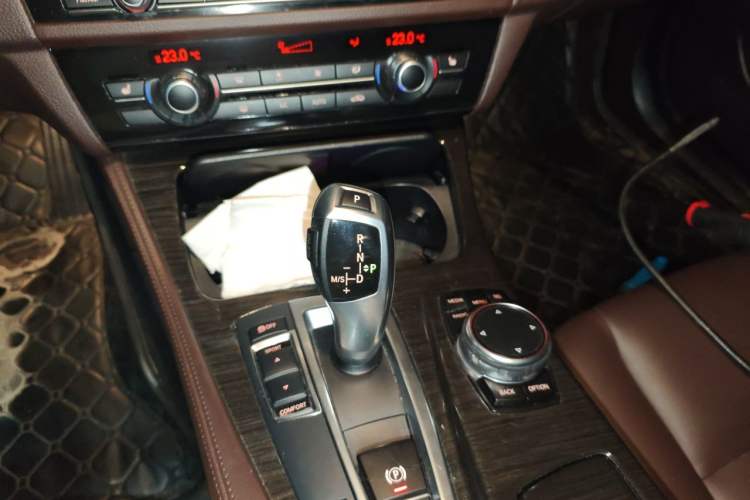 Used BMW 5 Series 2014 525Li Luxury Design Package Gear Lever