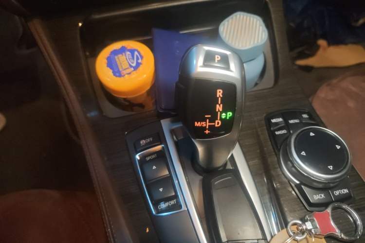 Used BMW 5 Series 2014 525Li Leading Model Gear Lever