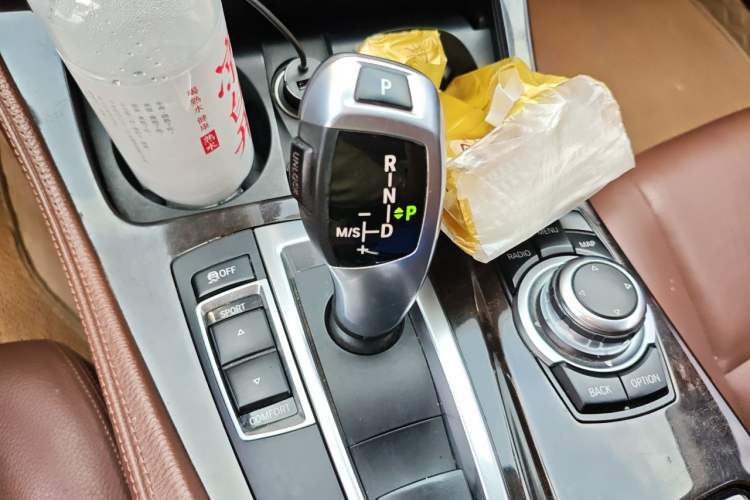 Used BMW 5 Series 2014 525Li Leading Model Gear Lever