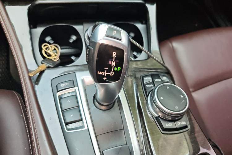 Used BMW 5 Series 2014 525Li Luxury Design Package Gear Lever