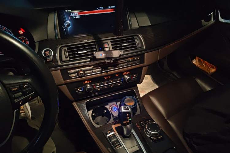 Used BMW 5 Series 2014 525Li Luxury Design Package Gear Lever