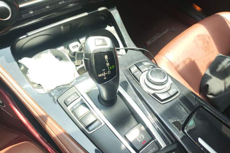 Used BMW 5 Series 2014 520Li Elegant Model Gear Lever