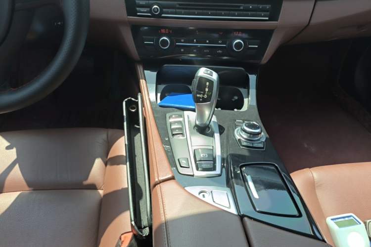 Used BMW 5 Series 2014 520Li Elegant Model Gear Lever