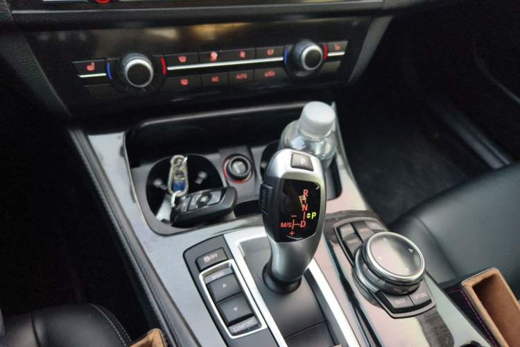 Used BMW 5 Series 2014 525Li Luxury Design Package Gear Lever