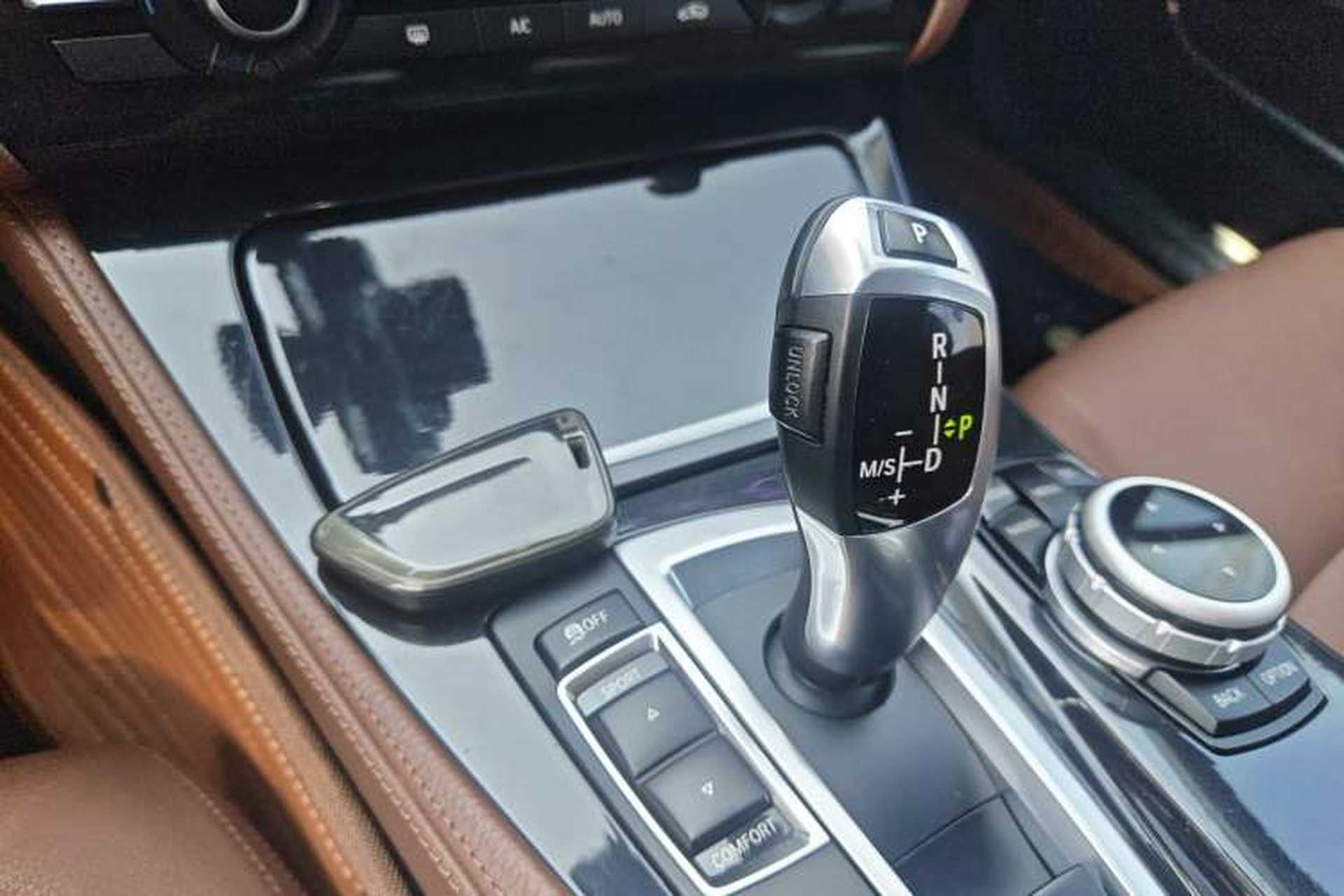 Used BMW 5 Series 2014 520Li Elegant Model Gear Lever