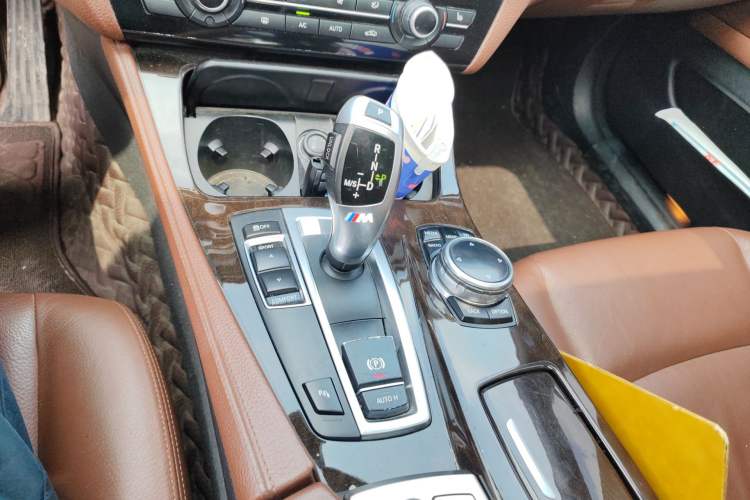 Used BMW 5 Series 2014 525Li Leading Model Gear Lever